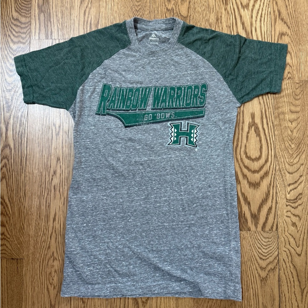 NCAA Gray and Green WOMEN’s Rainbow Warriors Tee